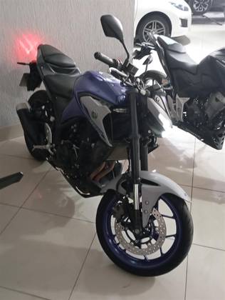 YAMAHA MT-03 ABS YAMAHA MT-03 ABS